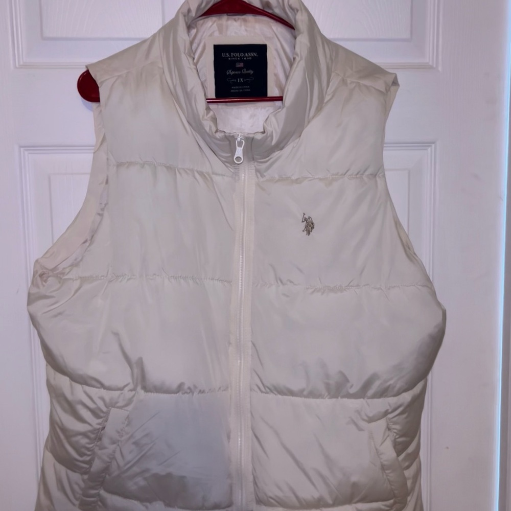 U.S. Polo Assn. Cream Puffer Vest